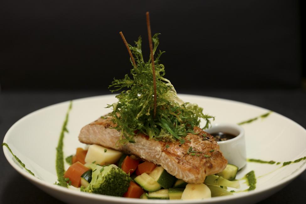 JetDine Menu sf4 - Grilled Salmon Fillet